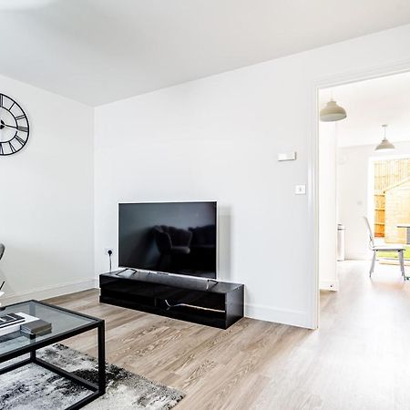 The Lake - A Stunning 2 Bedroom House, Only 17Mins To Central London!!! Greenhithe Extérieur photo