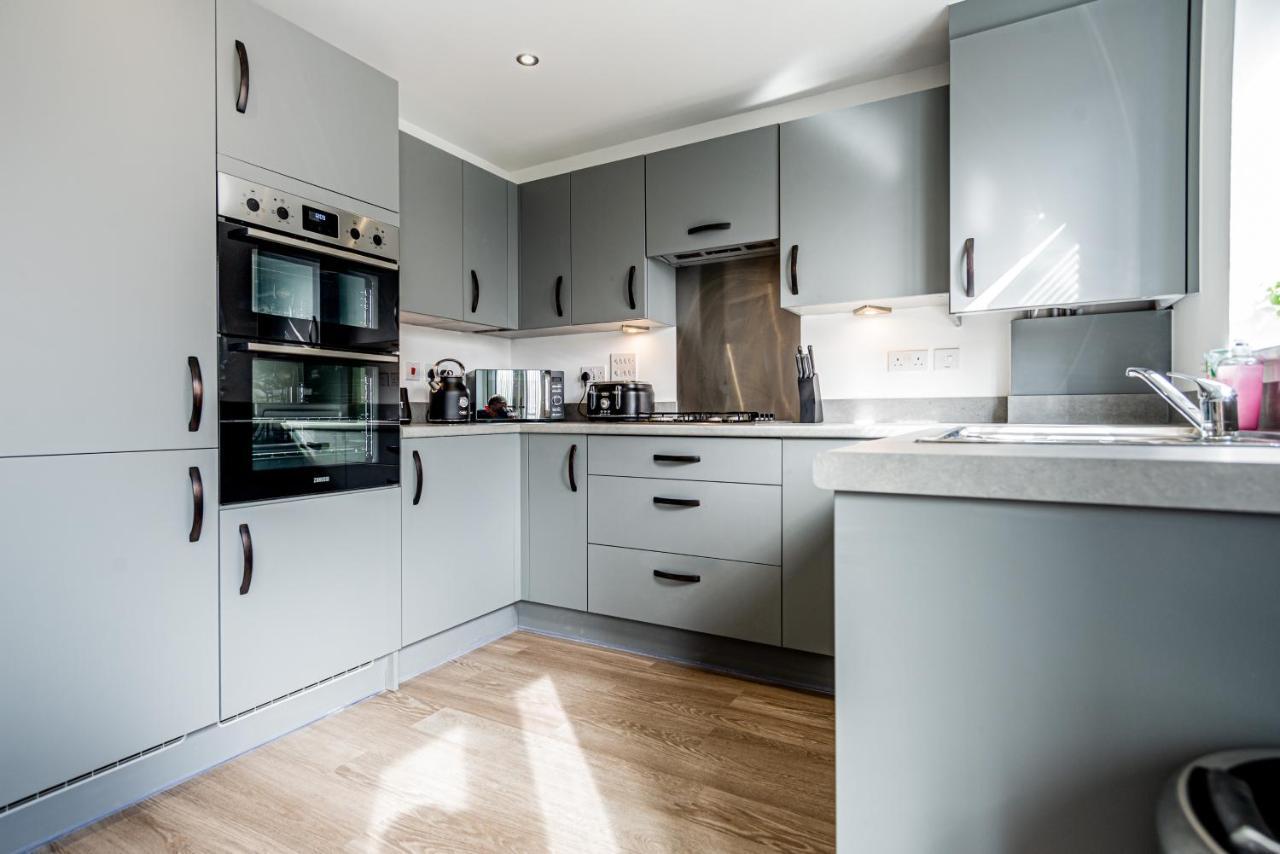 The Lake - A Stunning 2 Bedroom House, Only 17Mins To Central London!!! Greenhithe Extérieur photo