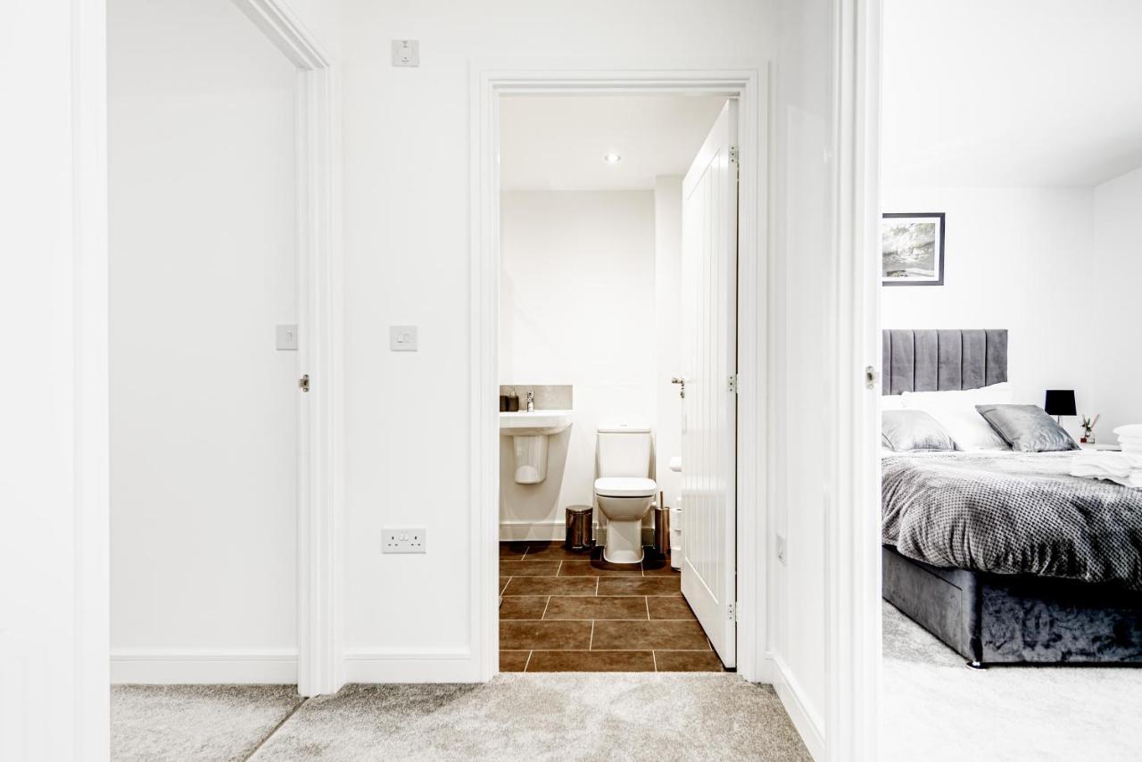 The Lake - A Stunning 2 Bedroom House, Only 17Mins To Central London!!! Greenhithe Extérieur photo