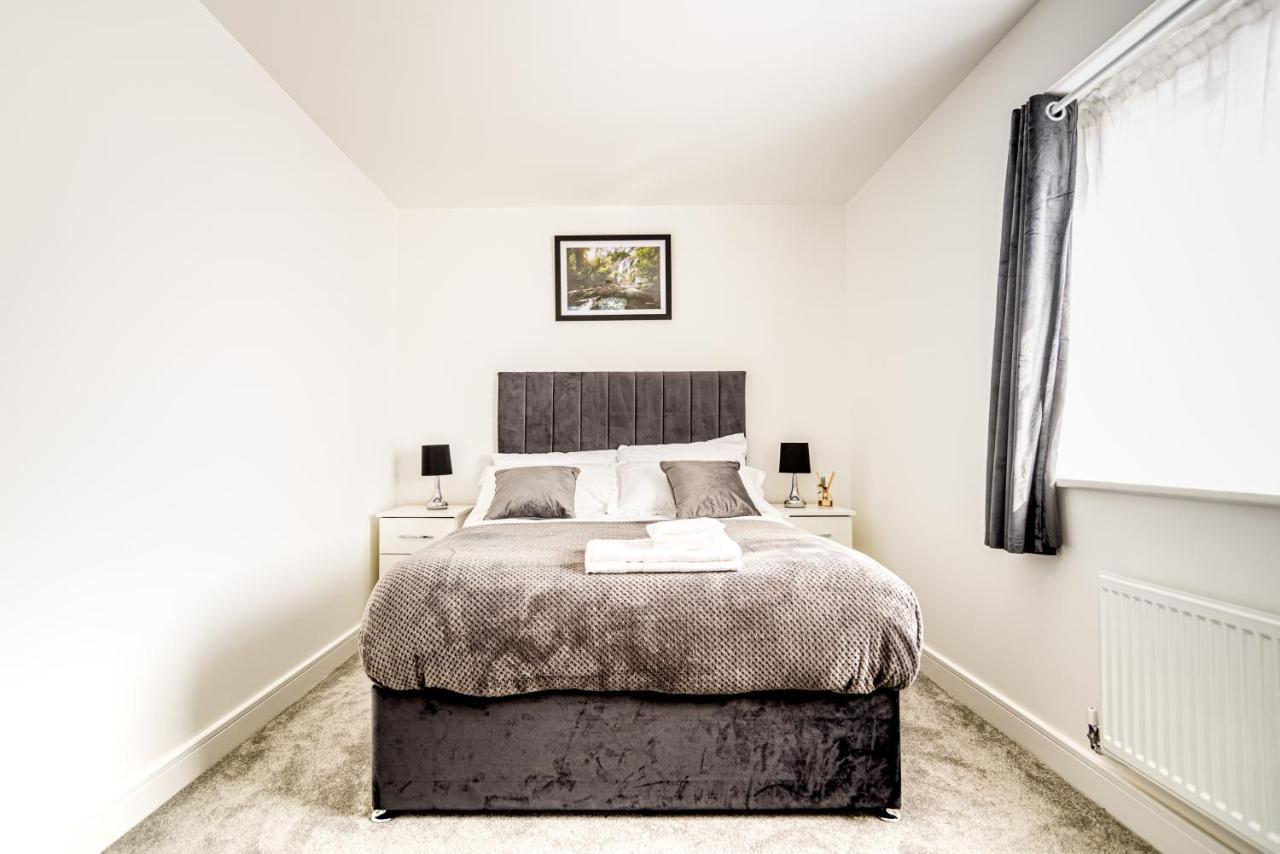 The Lake - A Stunning 2 Bedroom House, Only 17Mins To Central London!!! Greenhithe Extérieur photo