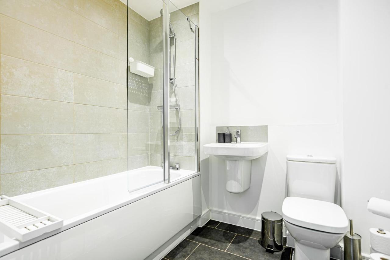 The Lake - A Stunning 2 Bedroom House, Only 17Mins To Central London!!! Greenhithe Extérieur photo